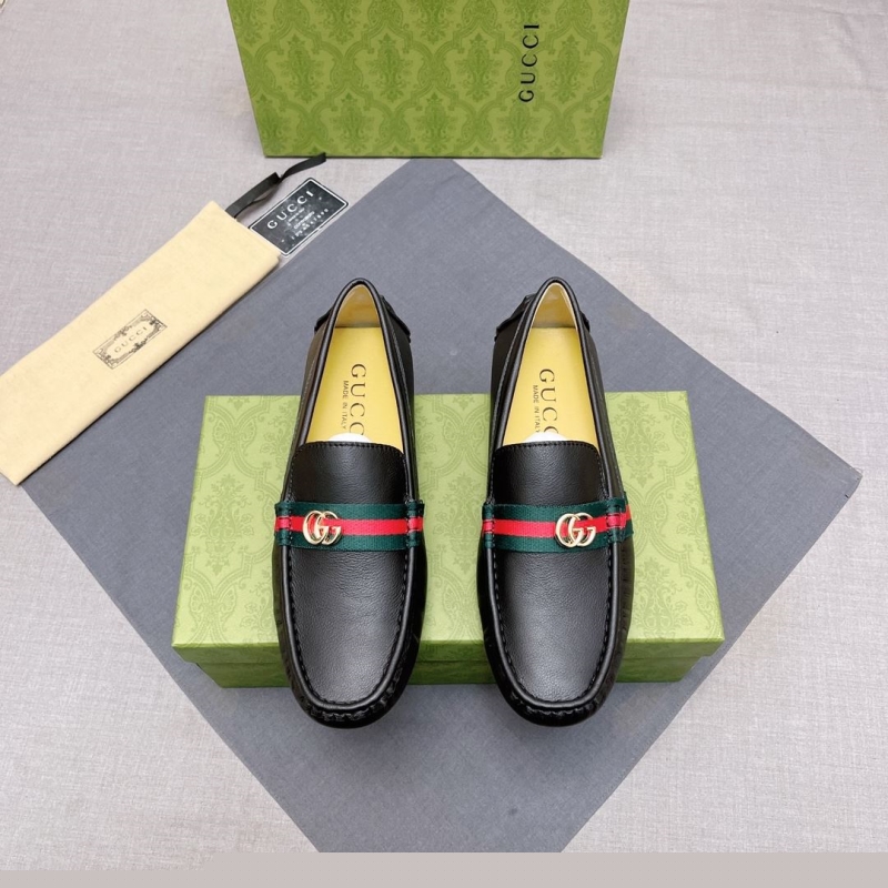 G*u*i leather shoes
